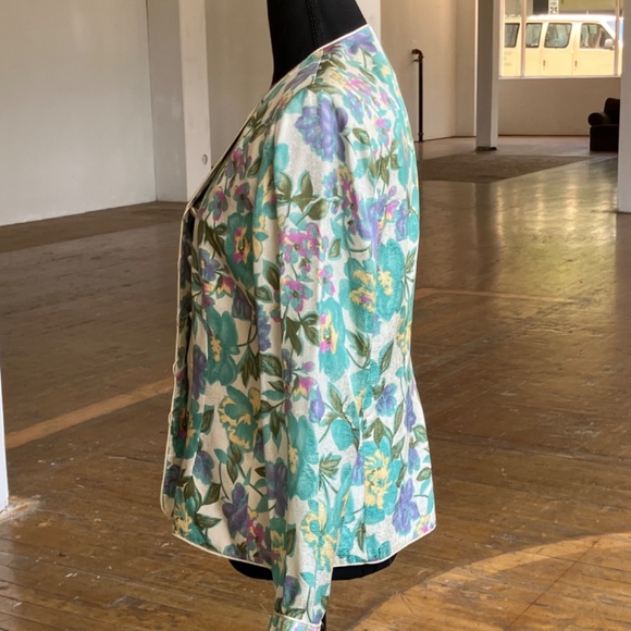 Vintage floral silk jacket - Picture 3 of 8